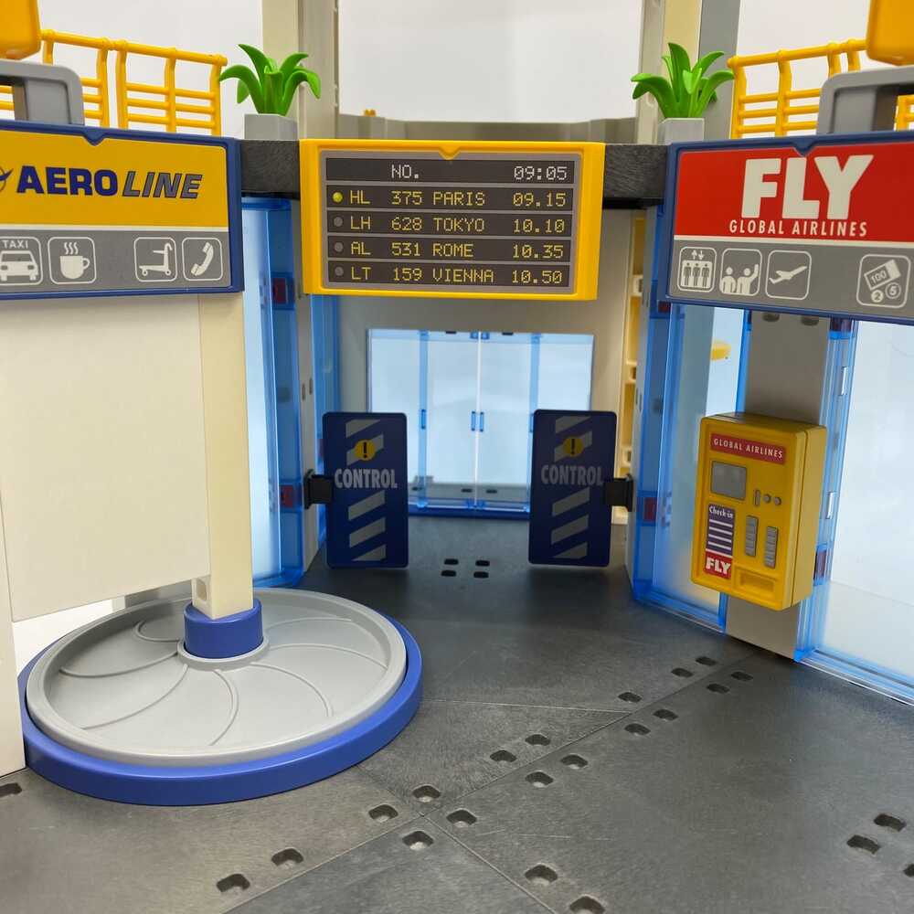 Playmobil Blue Airport Terminal Set 7573 | OS Regular Child - Picture 9 of 15